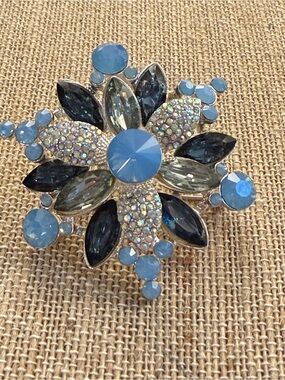 Anne Klein vintage snowflake brooch